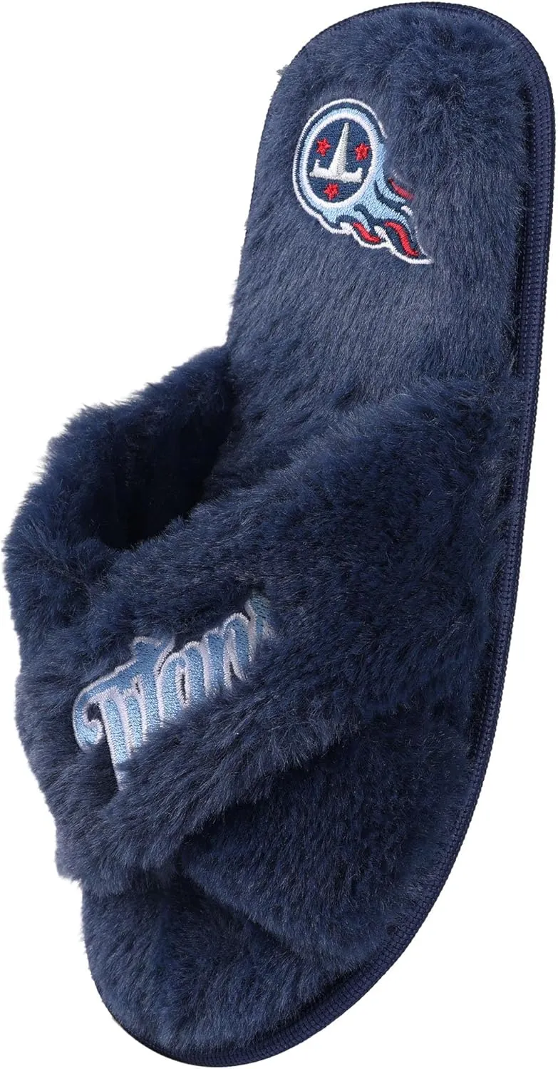 FOCO Womens NFL Team Script Wordmark Fuzzy Cross Slide Slippers