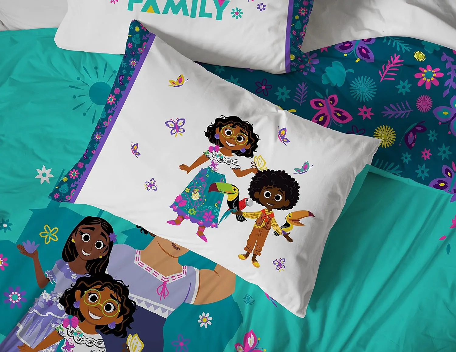Jay Franco Disney Encanto Sister Magic 5 Piece Full Bed Set - Includes Reversible Comforter & Sheet Set - Super Soft Fade Resistant Polyester (Official Disney Product)