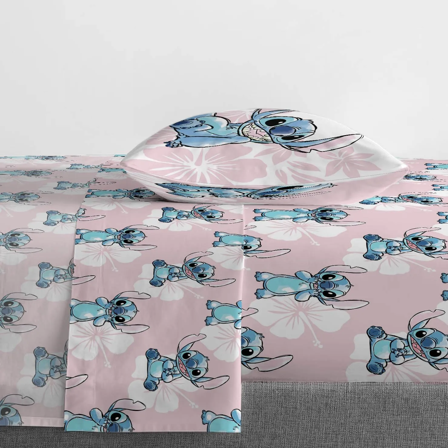Jay Franco Disney Lilo & Stitch Full Comforter Set - 7 Piece Bedding Includes Sheet Set & Pillow Covers - Super Soft Kids Floral Bedding
