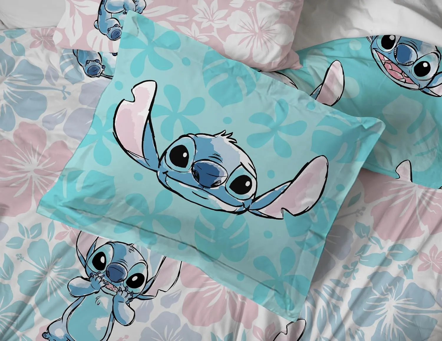Jay Franco Disney Lilo & Stitch Full Comforter Set - 7 Piece Bedding Includes Sheet Set & Pillow Covers - Super Soft Kids Floral Bedding