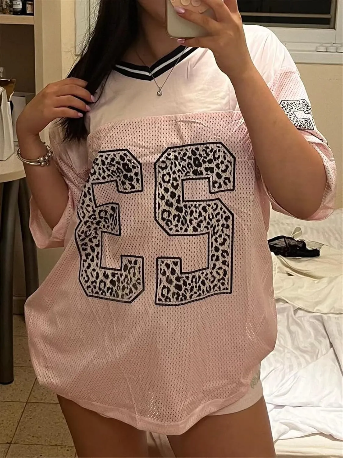 Jersey Shirts for Women Y2k Oversized Number Graphic V Neck Short Sleeve Jersey T-Shirt Blokecore Aesthetic Streetwear
