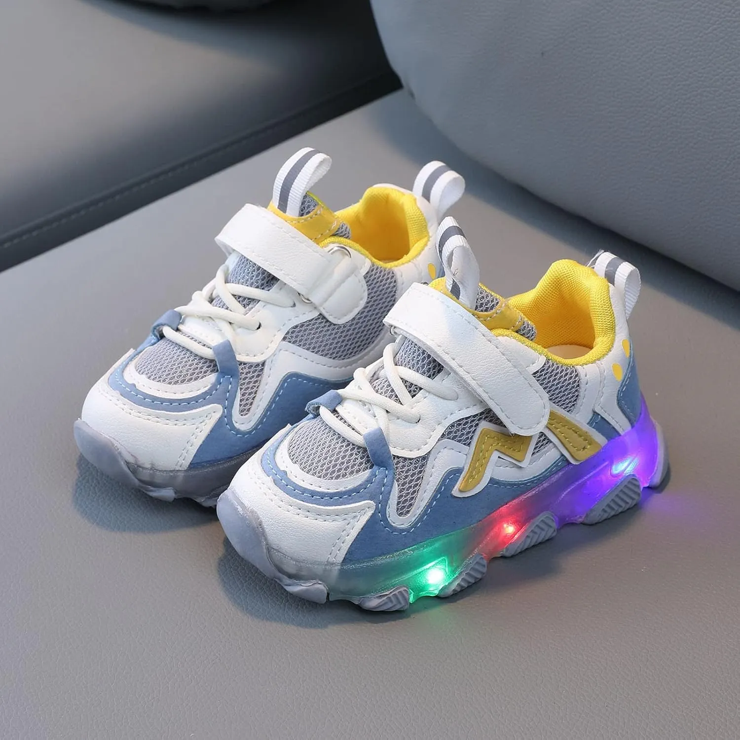 Kids Light Up Shoes LED Sneakers High Top USB Charging Flashing Trainers for Child Girls Boys Luminous Shoes
