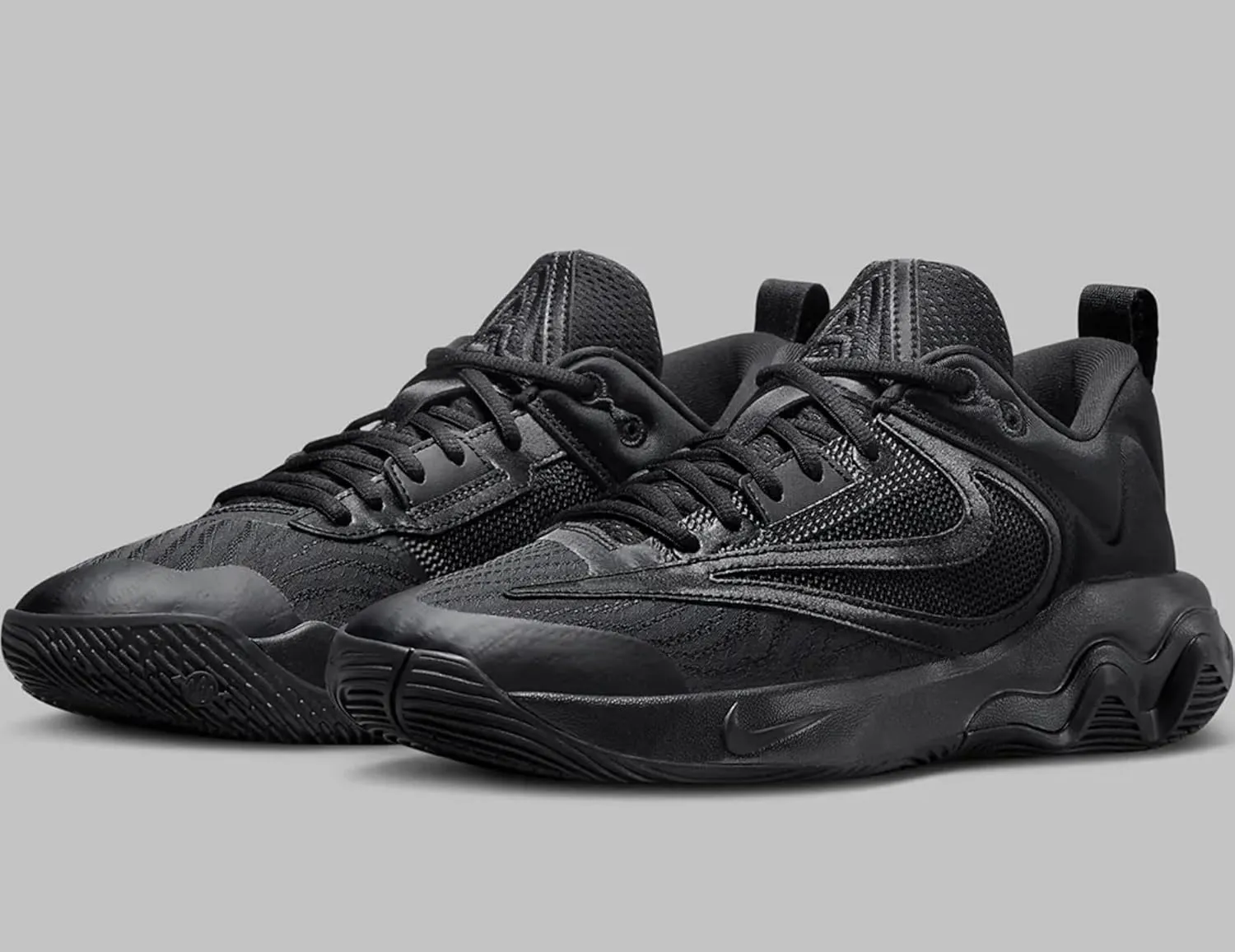 NIKE Men's Sneaker Three Quarters Tall