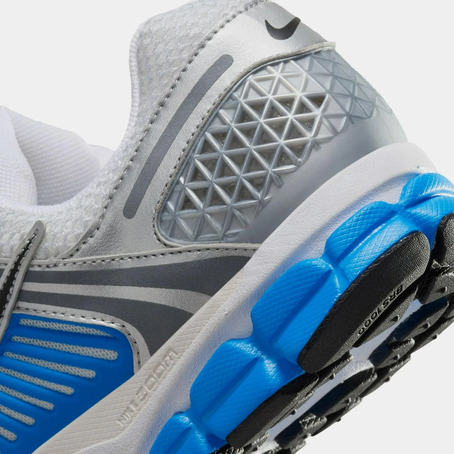 Nike Zoom Vomero 5 White Black Photo Blue Grey FJ4151-100 Sneaker Shoe Trainer