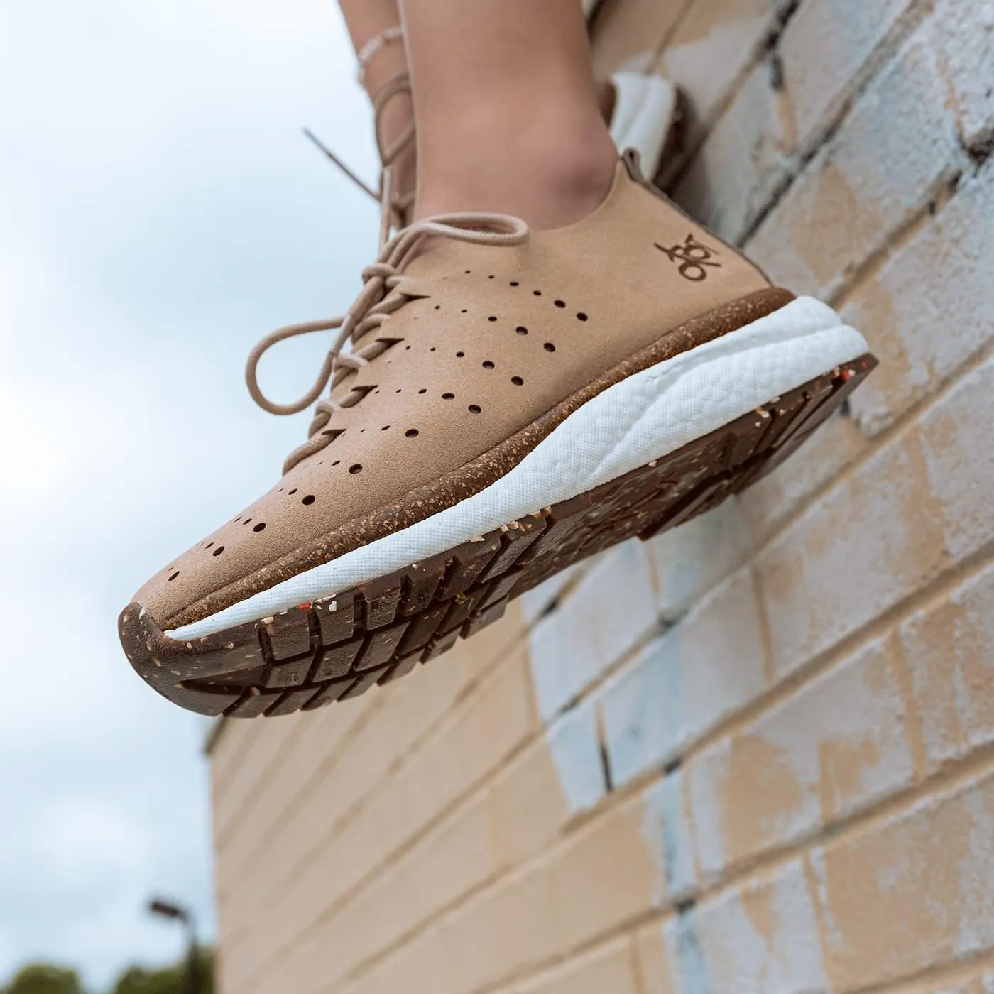 OTBT Women's ALSTEAD Sneaker
