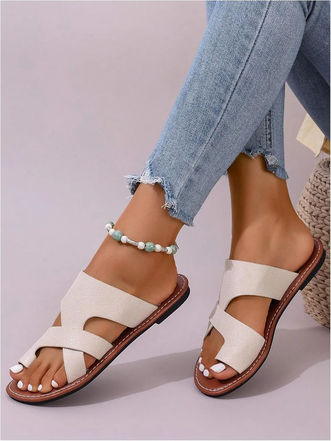 OYOANGLE Women's Pu Leather Open Toe Sandals Strappy Flat Slide On Flip Flops Casual Outdoor Slippers