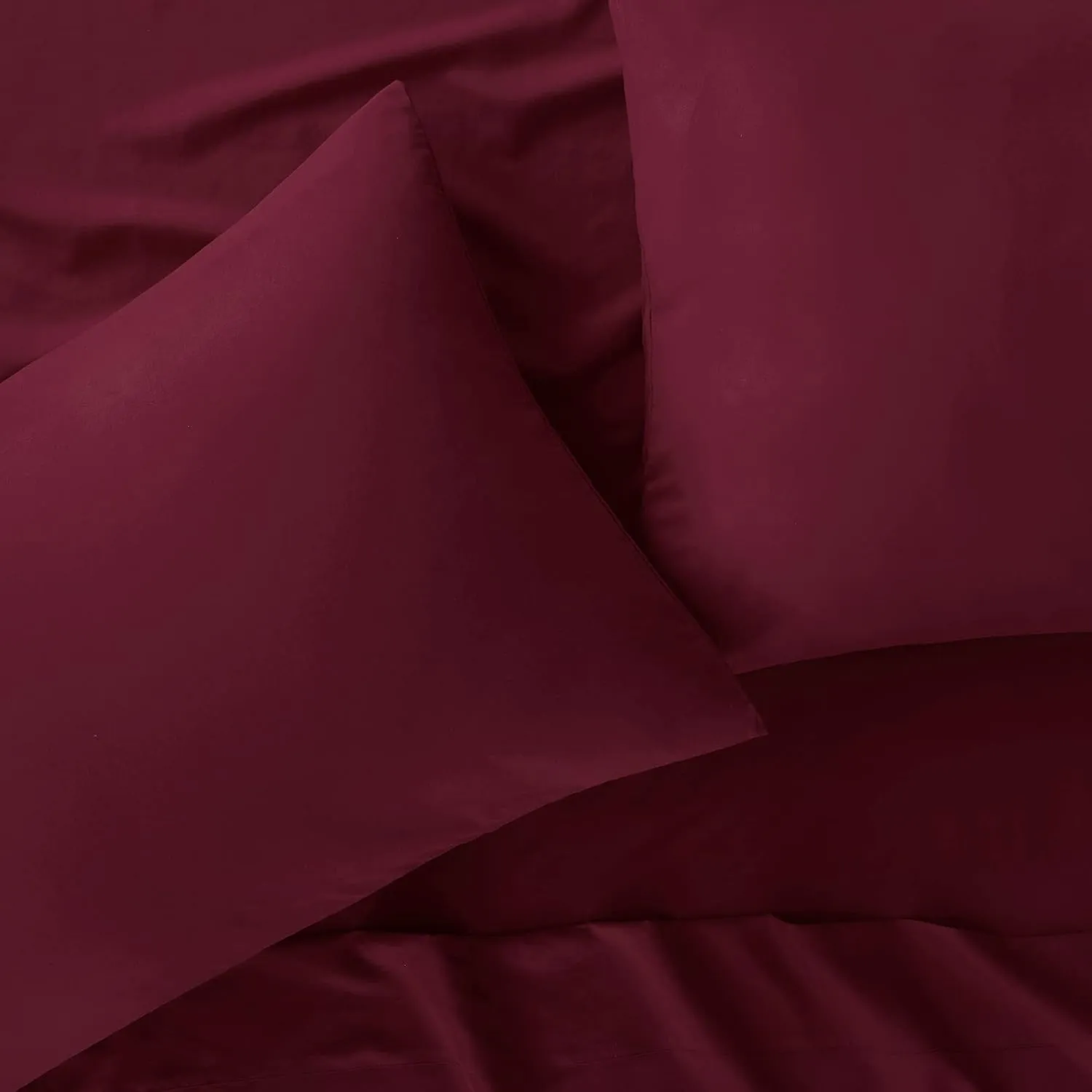 Serta Simply Clean Super Soft Hypoallergenic Stain Resistant Deep Pocket 4 Pieces Solid Bed Sheet Set, Queen, Burgundy