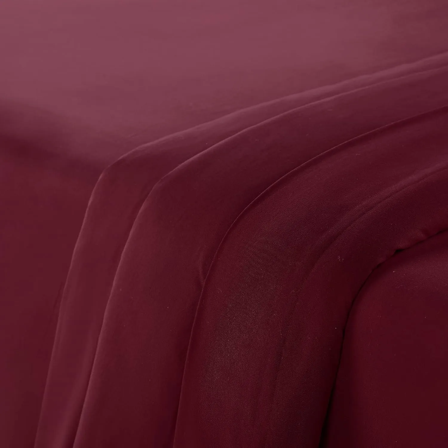 Serta Simply Clean Super Soft Hypoallergenic Stain Resistant Deep Pocket 4 Pieces Solid Bed Sheet Set, Queen, Burgundy