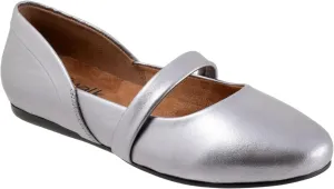 SoftWalk Women's Samara Mary Jane Flat