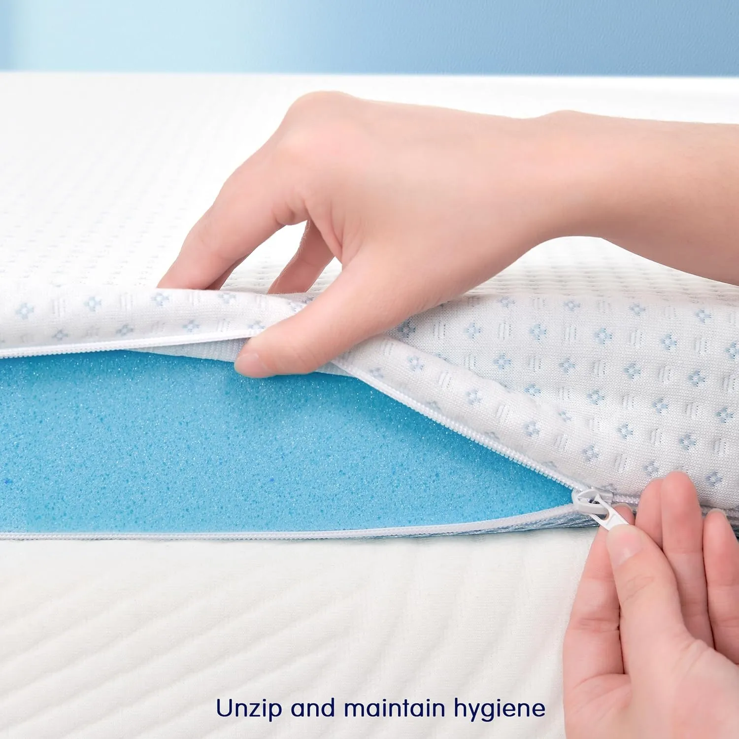 SUBRTEX Queen Mattress Topper, Gel-Infused Memory Foam Mattress Topper, High Density Cooling Bed Topper Pad with Breathable Removable Fitted Cover CertiPUR-US Certified (4 Inch, Queen)