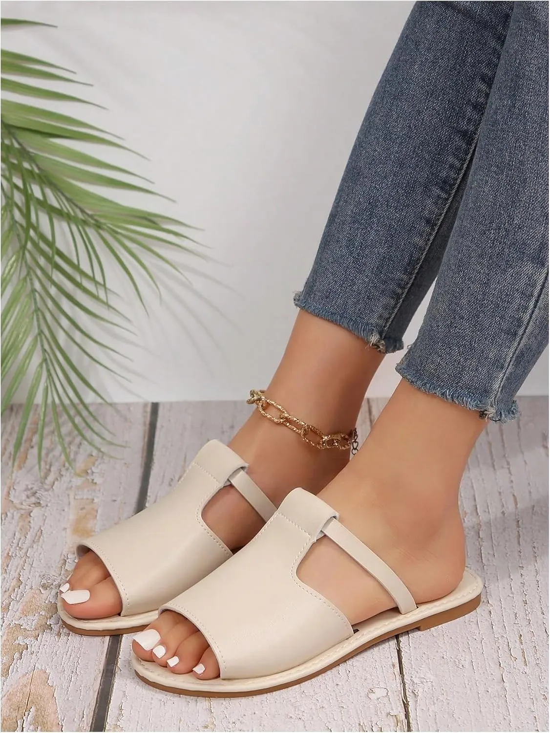 Verdusa Women's Cut Out Slide Sandals Open Toe Summer Flat Sandals Outdoor Shoes