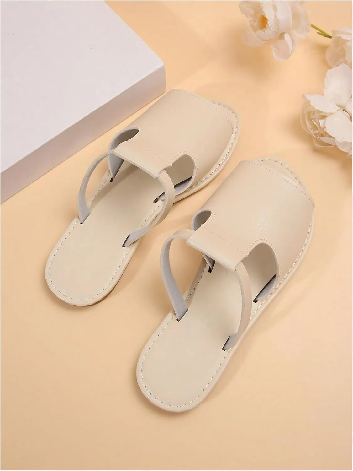 Verdusa Women's Cut Out Slide Sandals Open Toe Summer Flat Sandals Outdoor Shoes