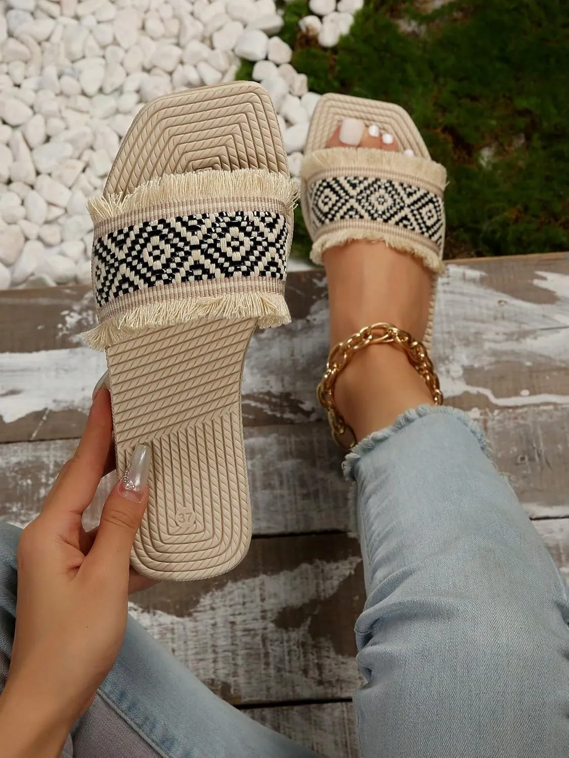 Verdusa Women's Fringe Trim Square Open Toe Flat Summer Slide Sandals Beach Shoes