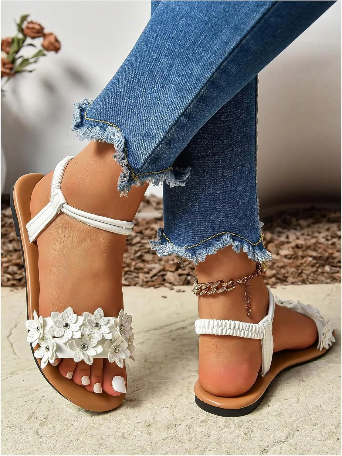 Verdusa Women's Summer Sandals Flower Leather Flat Sandals with Ankle Strap