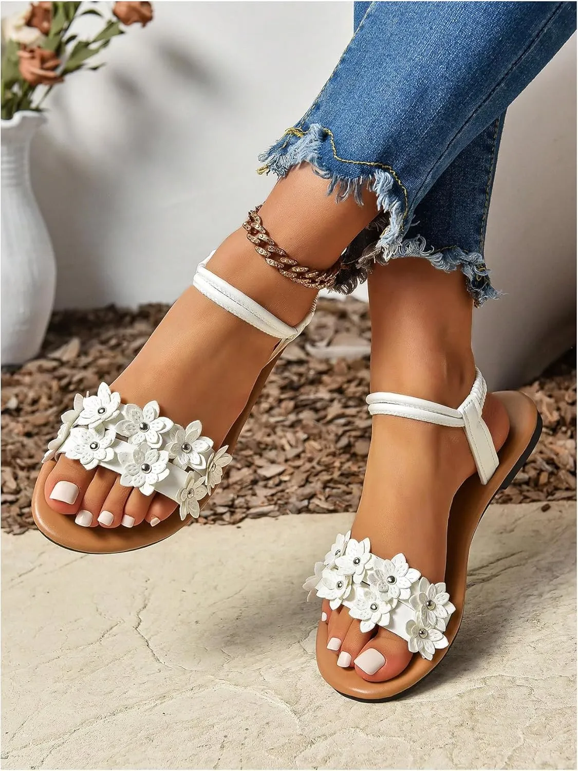 Verdusa Women's Summer Sandals Flower Leather Flat Sandals with Ankle Strap