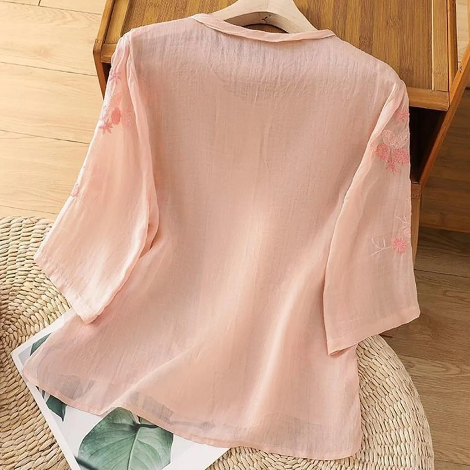 Womens Linen Shirts V-Neck Embroidery Blouse Floral Print 2025 Summer Tee Shirts Short Sleeve Loose T-Shirt